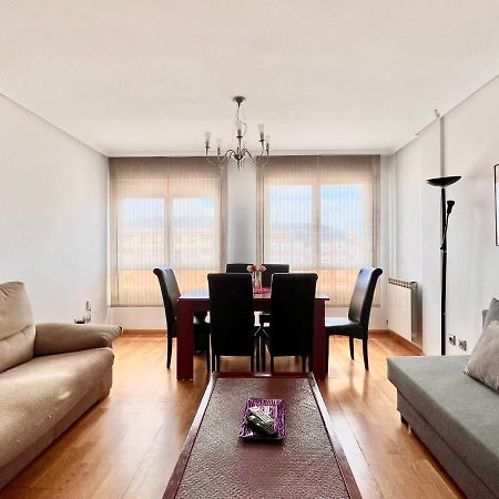Housingleon - Conde Duplex Con Garaje Gratuito Apartment Exterior photo
