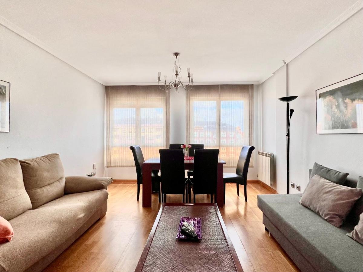 Housingleon - Conde Duplex Con Garaje Gratuito Apartment Exterior photo